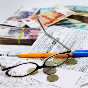 413511 22.07.2009 Ðóáëåâûå êóïþðû ðàçíîãî äîñòîèíñòâà è ïëàòåæíûé äîêóìåíò îäíîãî èç åäèíûõ èíôîðìàöèîííî-ðàñ÷åòíûõ öåíòðîâ Ìîñêâû. Èëüÿ Ïèòàëåâ/ÐÈÀ Íîâîñòè