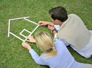 subsidii_na_stroitelstvo_molodim_semyam