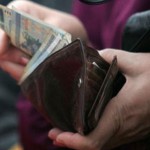 Пенсионеры Махачкалы могут приобрести продукты питания по сниженным ценам Новости