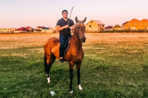 Садулаев-лошадь