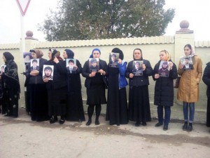 Фото_Родственники не сдаются_новый размер