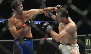 Nov 5, 2016; Mexico City, Mexico; Beneil Dariush (red gloves) fights Rashid Magomedov (blue gloves) during UFC Fight Night at Distrito Federal. Mandatory Credit: Etzel Espinosa-USA TODAY Sports