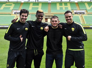 Фото_Общение с коллективом «Анжи»