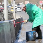 На одном из мостов в Махачкале провели санитарную очистку Новости