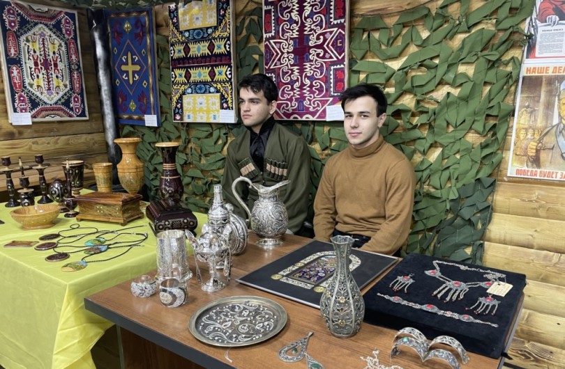 06aef410824613ebefd86c534692df91