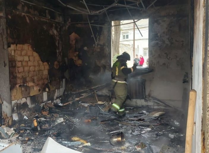 e05181915fcda5b6d43dd355eef8f124_XL