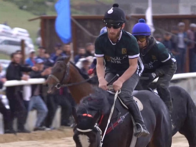 0834b98694de11813431bd69ebf06af4