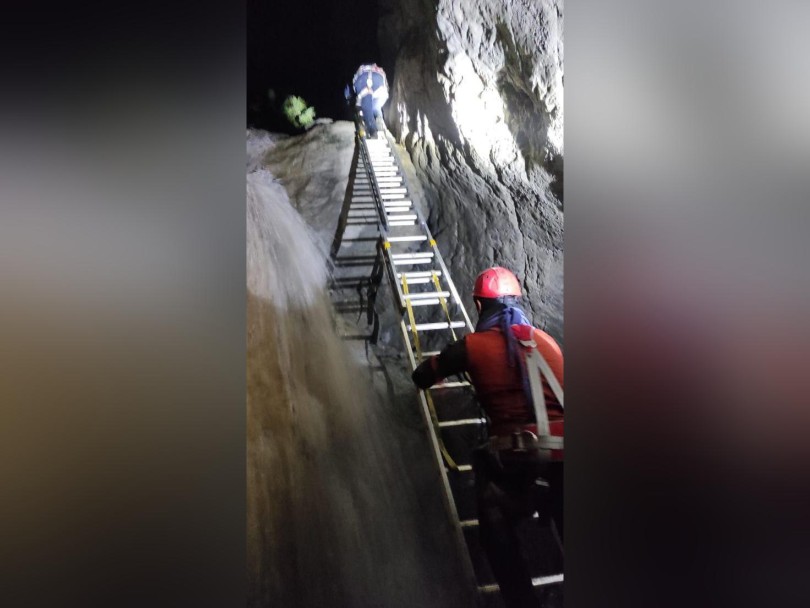 dd8838cd3e625eaaa5ca877eec7ee737