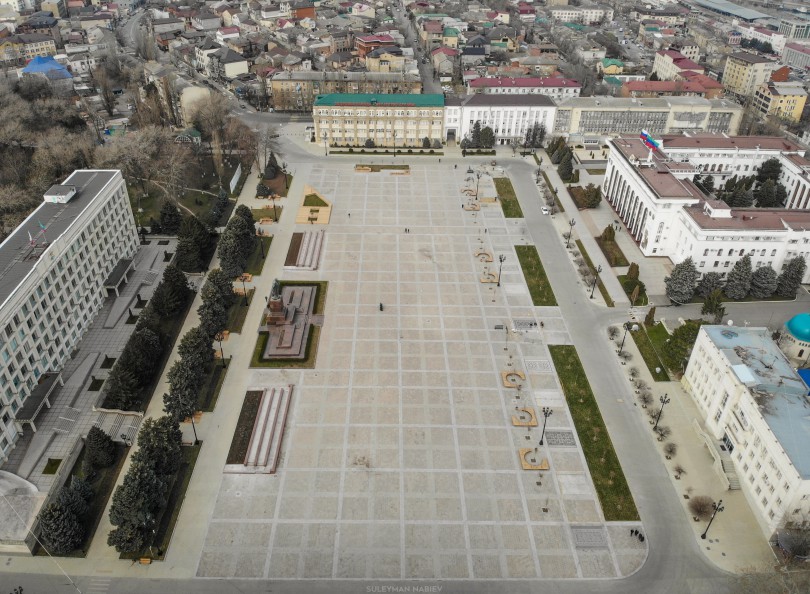 Площадь_Ленина_после_обновления,_Махачкала