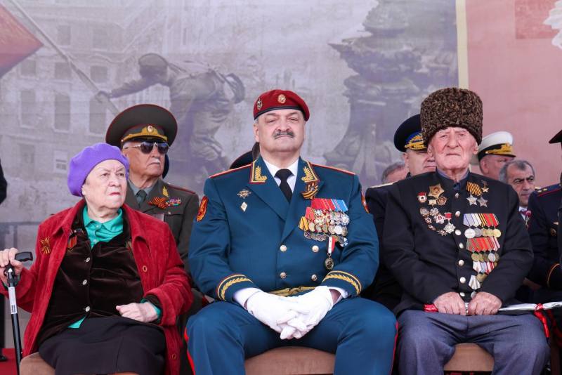 f650530ab042494d86abed0c76713843