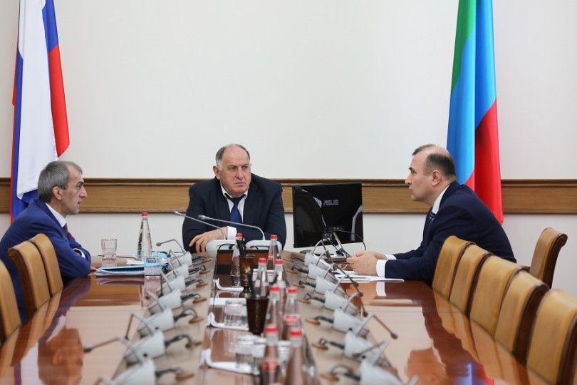 fa709f3153dfc668bdcc4f1e2394b810