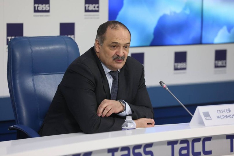 photo_5400022103513749536_y-1