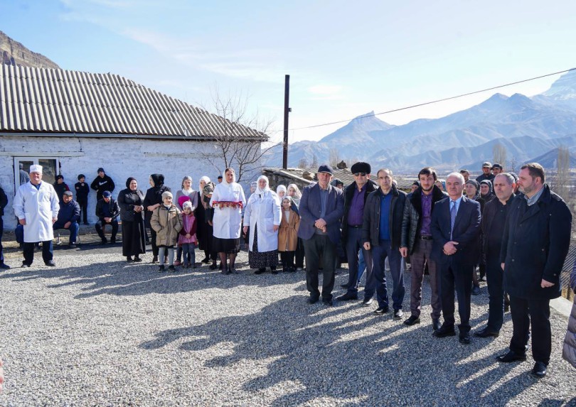 photo_5413517599427387697_y